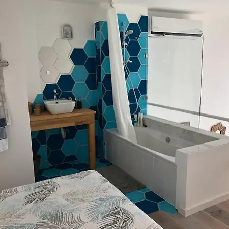 Palm Bay View Apartment *
